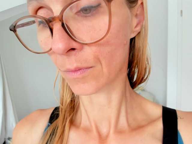 munishpunish live cam on BongaCams