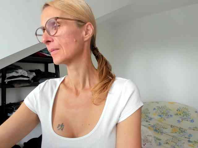 Munishpunish webcam