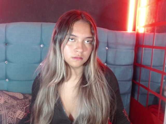 Arabella-Fraser18 live cam on BongaCams