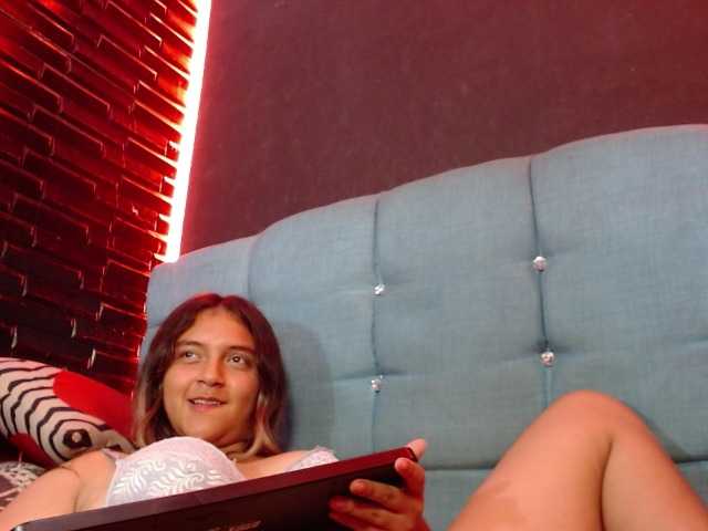 Arabella-Fraser18 live cam on BongaCams