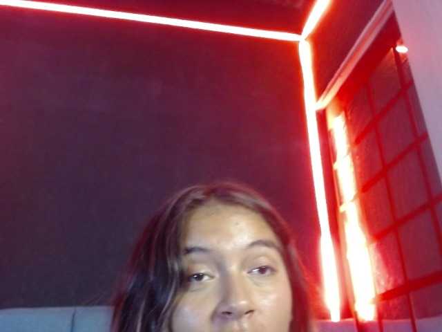 Arabella-Fraser18 live cam on BongaCams