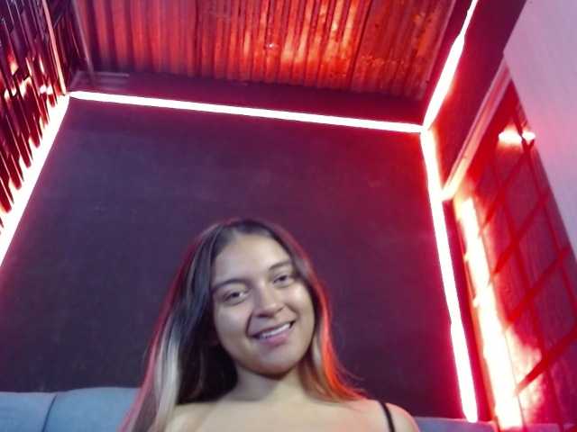 Arabella-Fraser18 live cam on BongaCams
