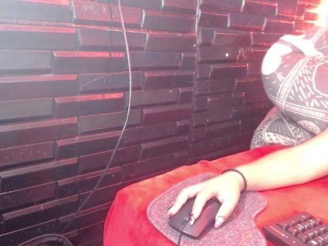 Arabella-Fraser18 live cam on BongaCams