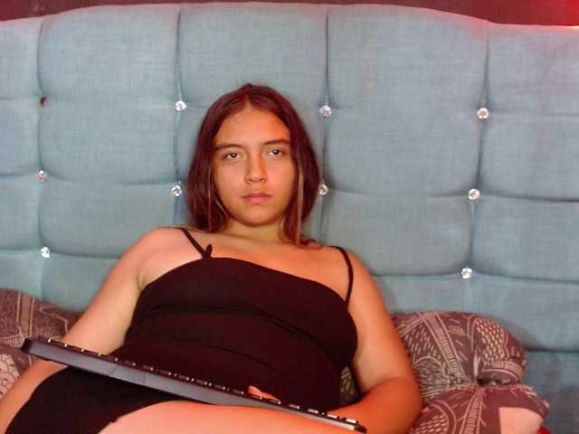 Arabella-Fraser18 live cam on BongaCams