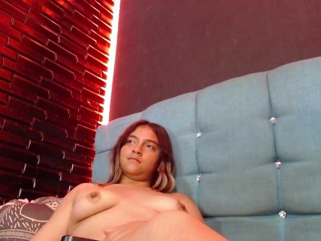 Arabella-Fraser18 live cam on BongaCams