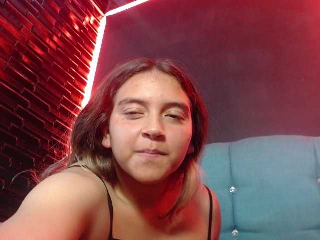 Arabella-Fraser18 live cam on BongaCams