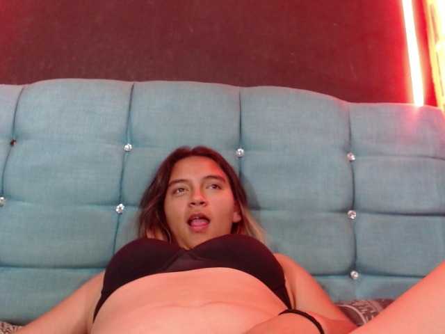 Arabella-Fraser18 live cam on BongaCams