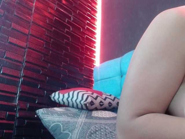 Arabella-Fraser18 live cam on BongaCams