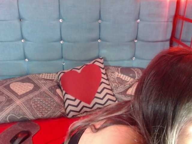Arabella-Fraser18 live cam on BongaCams