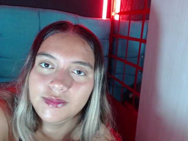 Arabella-Fraser18 live cam on BongaCams