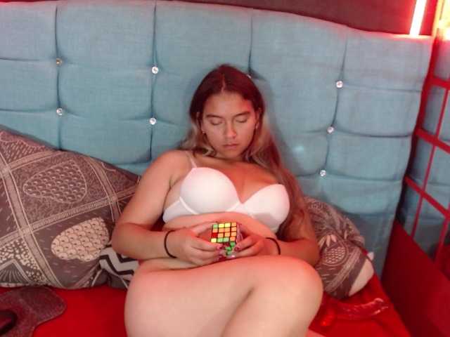Arabella-Fraser18 live cam on BongaCams