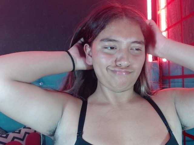 Arabella-Fraser18 live cam on BongaCams