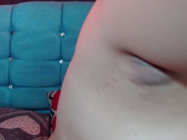Arabella-Fraser18 live cam on BongaCams