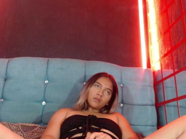 Arabella-Fraser18 live cam on BongaCams