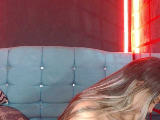 Arabella-Fraser18 live cam on BongaCams