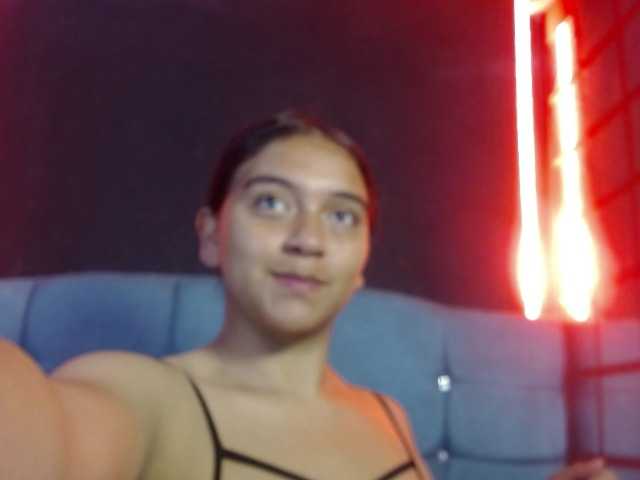 Arabella-Fraser18 live cam on BongaCams