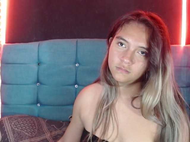 Arabella-Fraser18 live cam on BongaCams