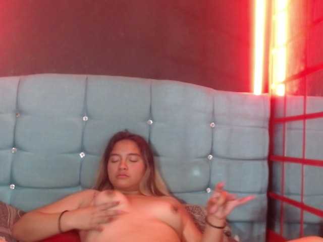 Arabella-Fraser18 live cam on BongaCams