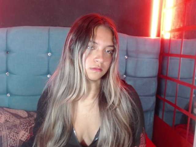 Arabella-Fraser18 live cam on BongaCams