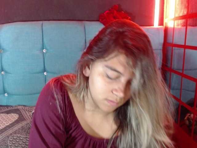 Arabella-Fraser18 live cam on BongaCams