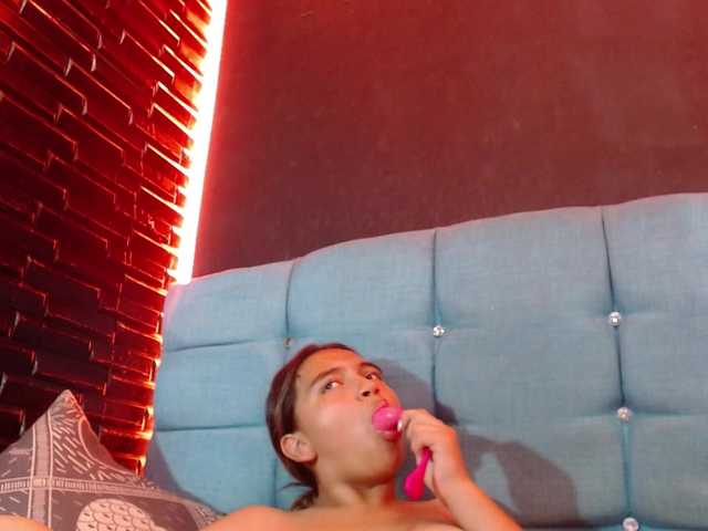 Arabella-Fraser18 live cam on BongaCams