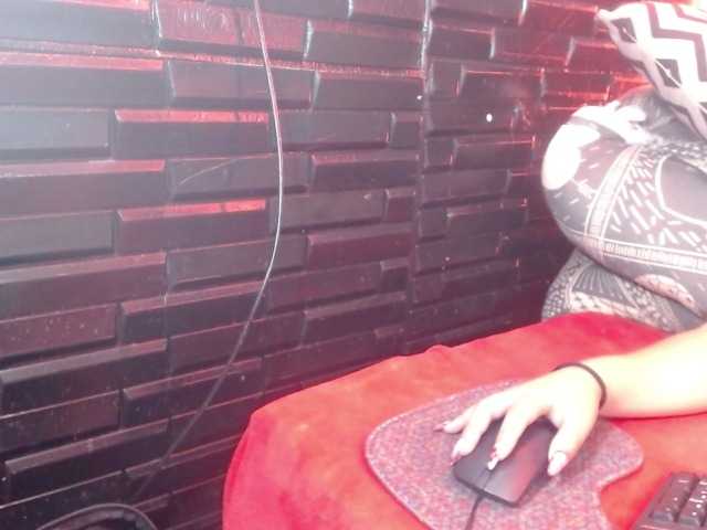 Arabella-Fraser18 live cam on BongaCams