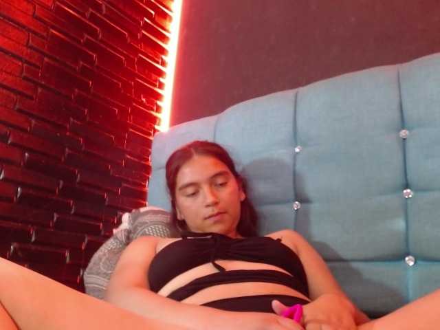Arabella-Fraser18 live cam on BongaCams