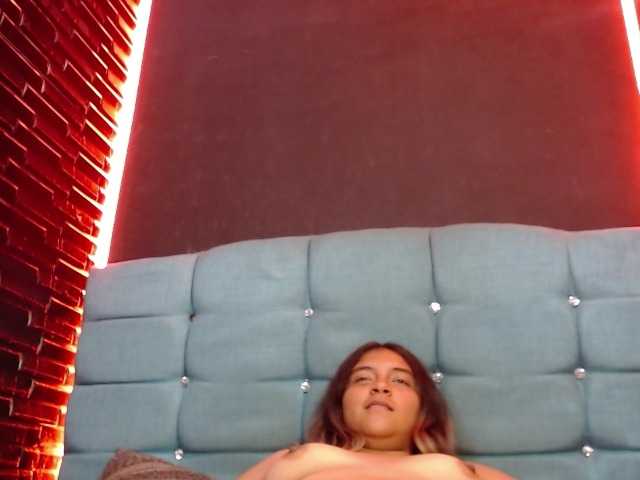 Arabella-Fraser18 live cam on BongaCams