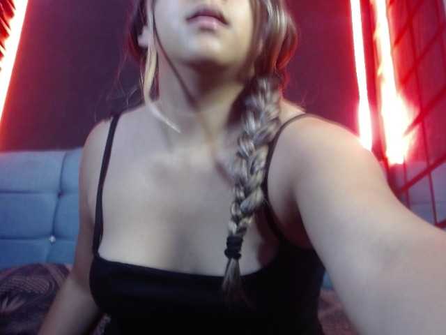 Arabella-Fraser18 live cam on BongaCams