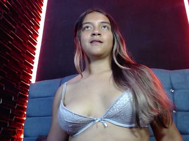 Arabella-Fraser18 live cam on BongaCams