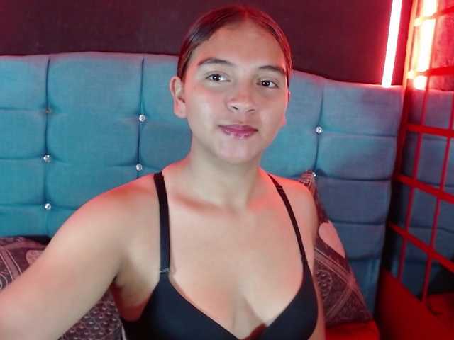 Arabella-Fraser18 live cam on BongaCams