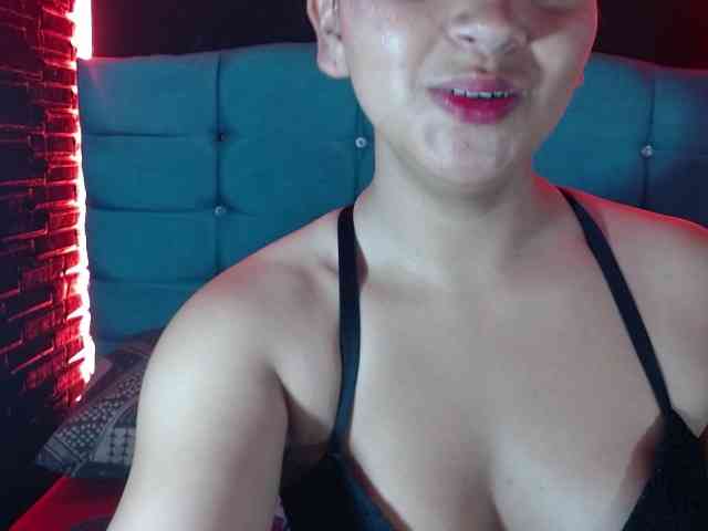 Arabella-Fraser18 webcam