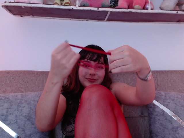 hairyvaleri2 live cam on BongaCams