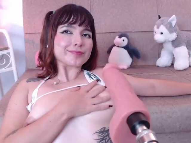 hairyvaleri2 live cam on BongaCams