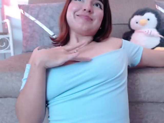 hairyvaleri2 live cam on BongaCams