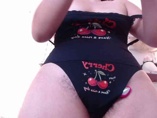 hairyvaleri2 webcam