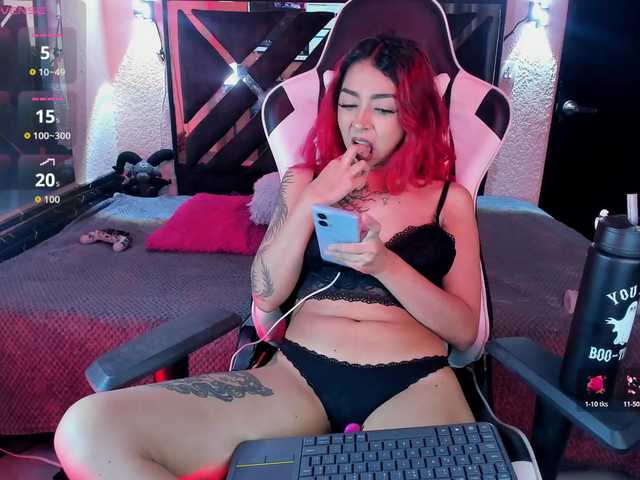 poyson-ivy live cam on BongaCams