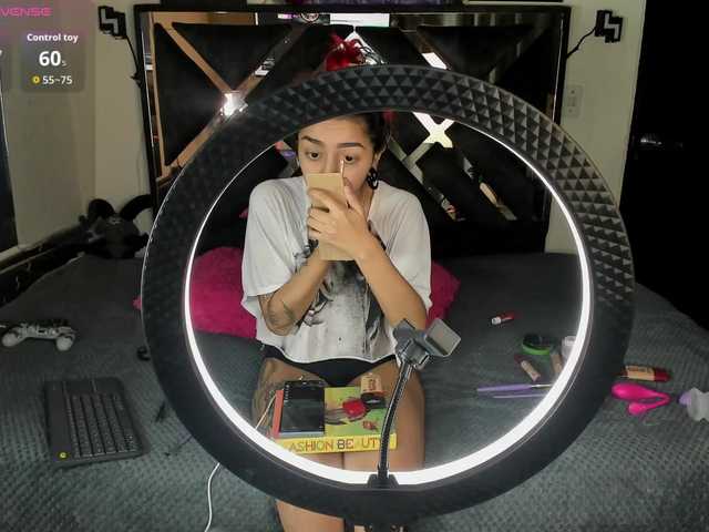 poyson-ivy live cam on BongaCams