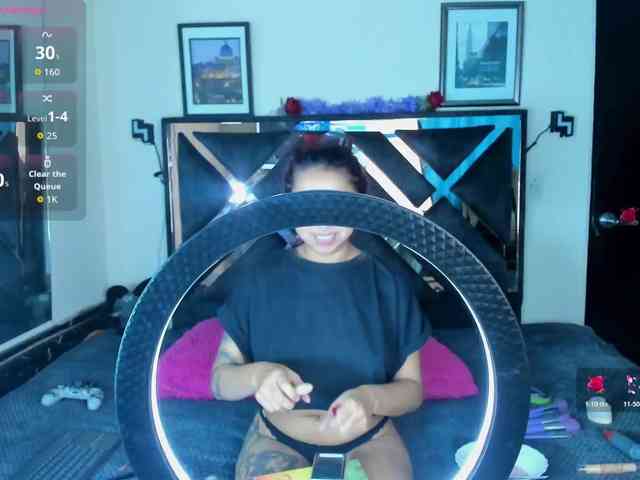 poyson-ivy webcam