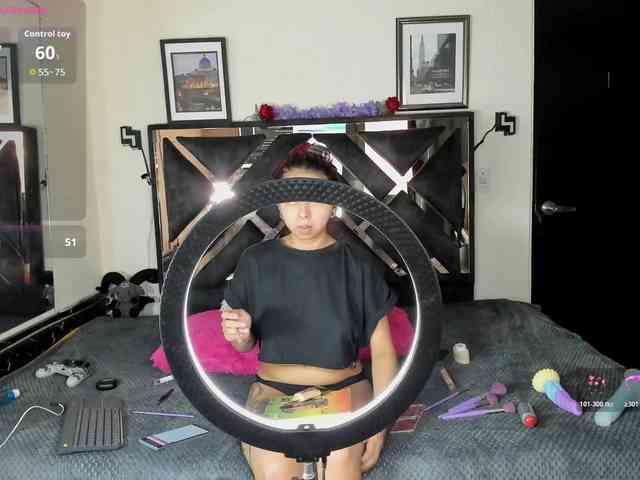 poyson-ivy webcam