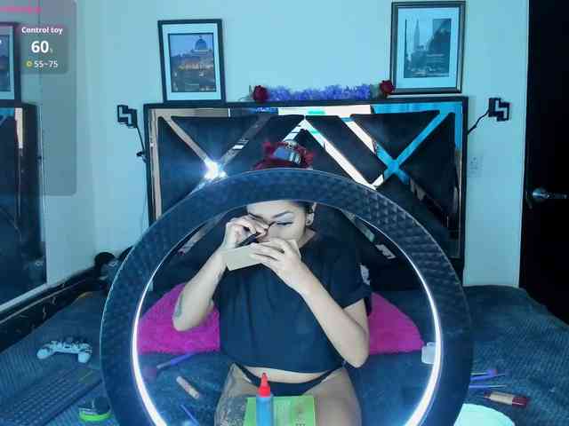 poyson-ivy webcam