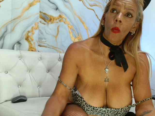 marilyn-aboul54 webcam