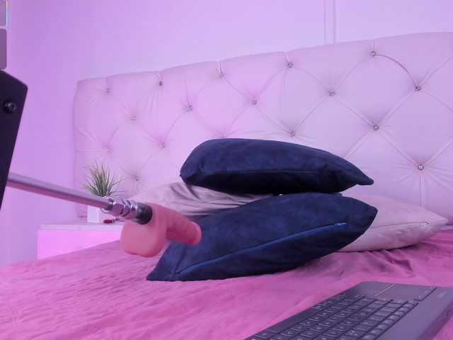 Niicolle-Evanss live webcam show