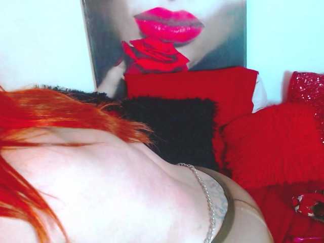red-velvet20 live cam on BongaCams