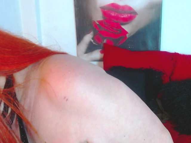 red-velvet20 live cam on BongaCams