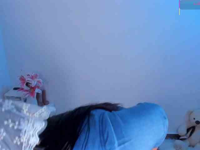 AliValmontt webcam