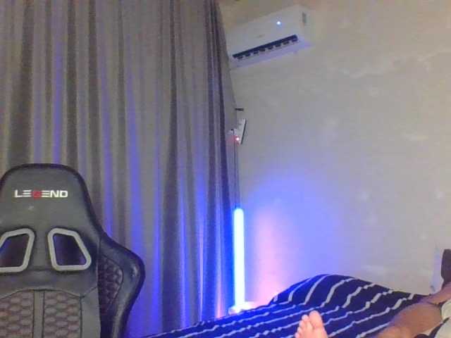 Denis-205 live webcam show