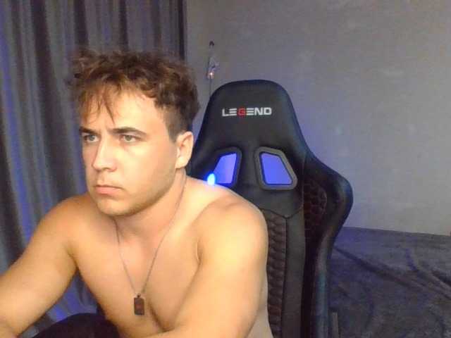 Denis-205 live webcam show