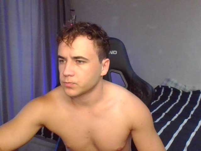 Denis-205 live webcam show