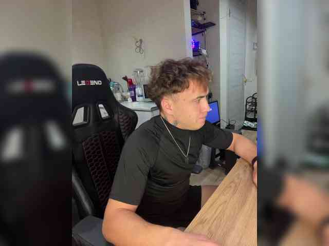 Denis-205